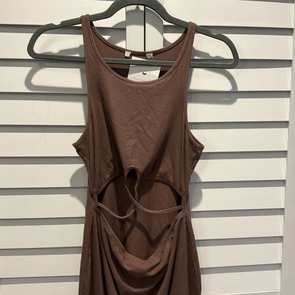Rivals & Resilience NWT cutout Midi Sleeveless Dress. - Picture 2 of 10